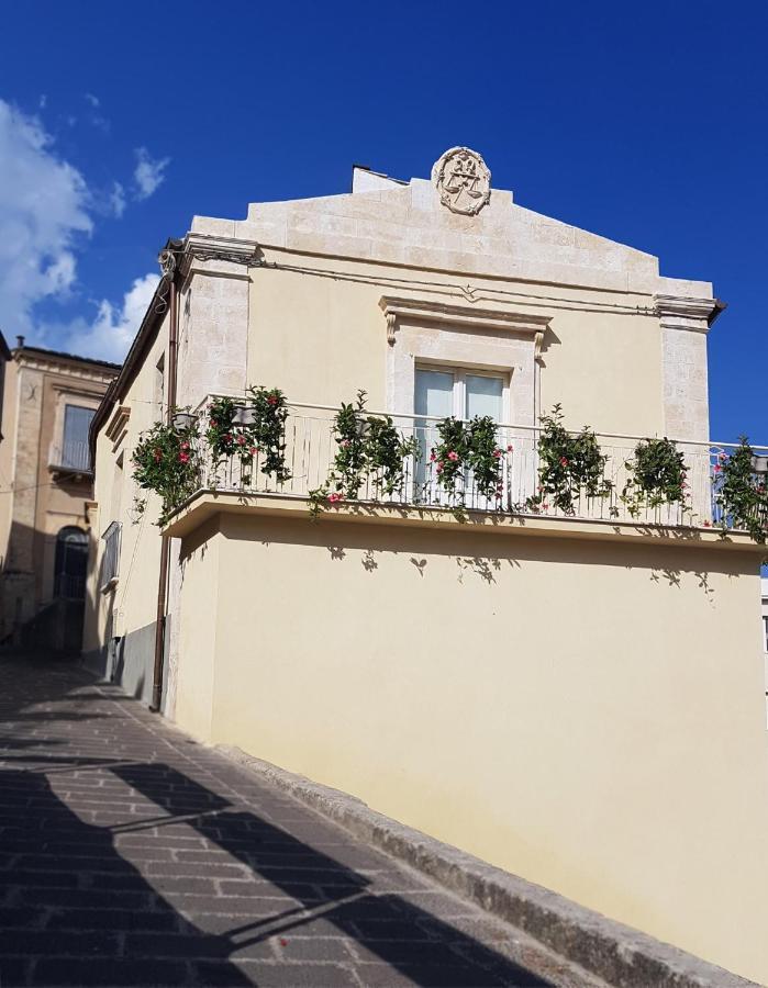 パラッツォーロ・アクレイデ Casa Dei Giurati Bed & Breakfast エクステリア 写真