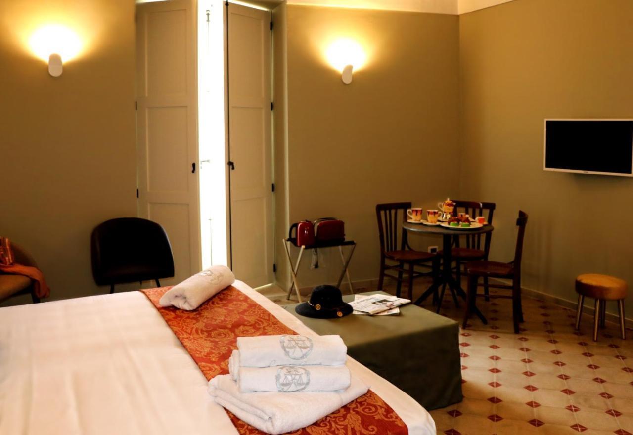 パラッツォーロ・アクレイデ Casa Dei Giurati Bed & Breakfast エクステリア 写真