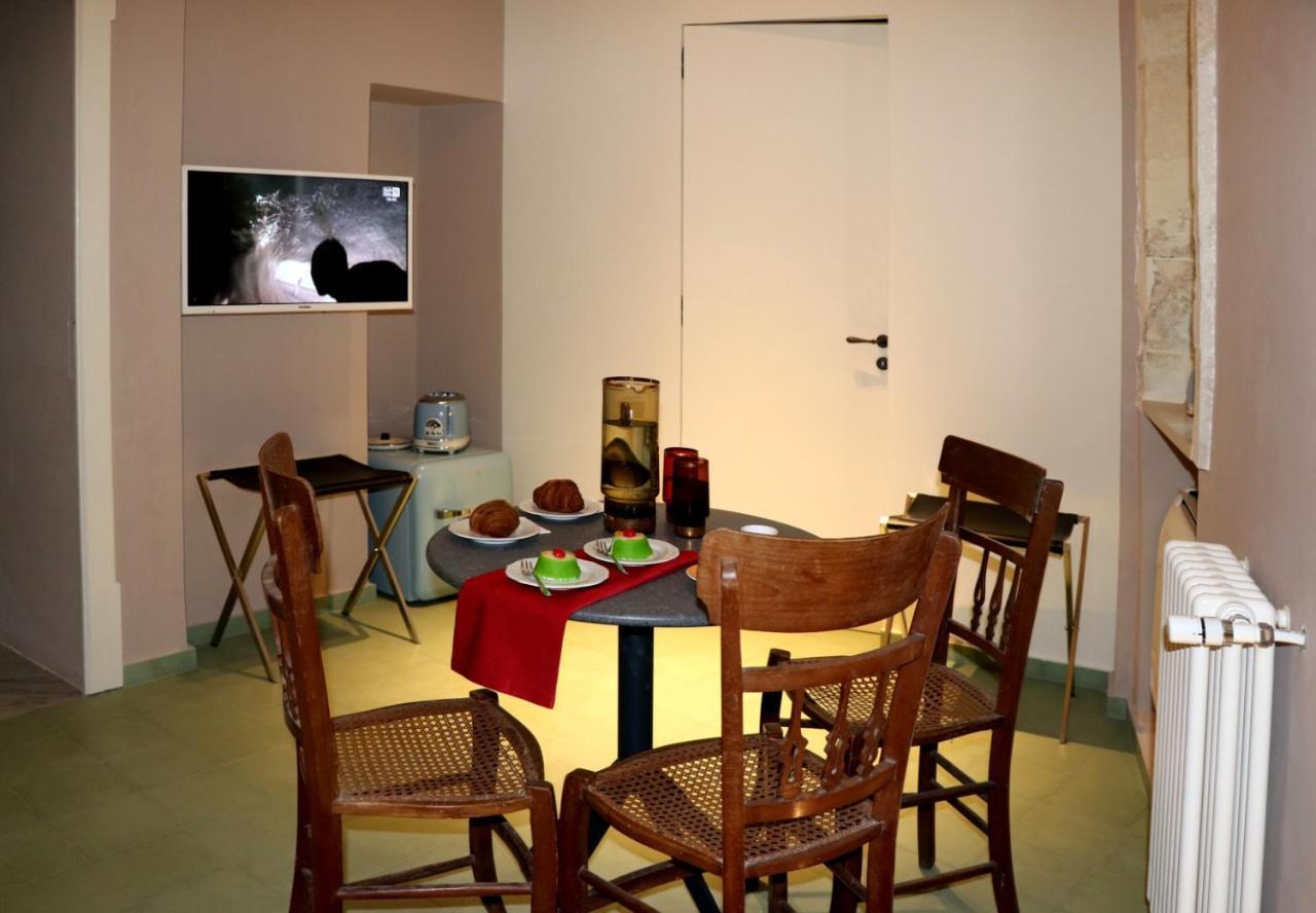 パラッツォーロ・アクレイデ Casa Dei Giurati Bed & Breakfast エクステリア 写真