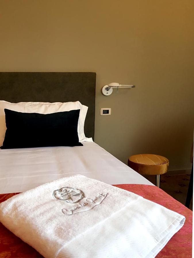 パラッツォーロ・アクレイデ Casa Dei Giurati Bed & Breakfast エクステリア 写真